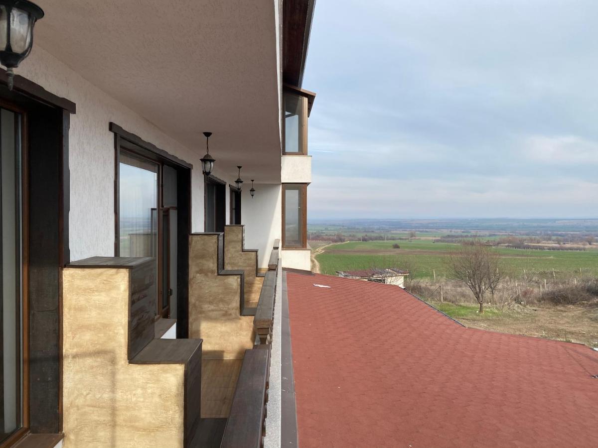 Семеен Хотел Конака Asenovgrad Exterior foto